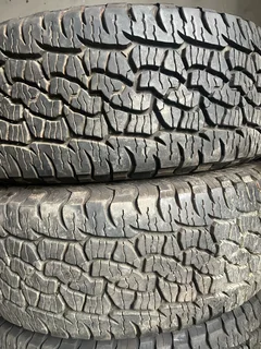 A clean set of 235 55 19 Bf Goodrich tyres with 99% treads available Dot 2023