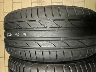 2x 225 40 19 Bridgestone normal tires with 95% treads available for sale