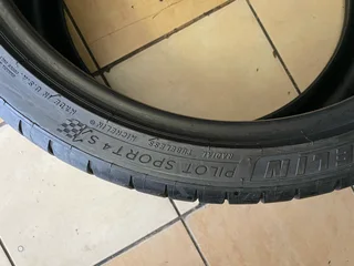 2x 285 30 20 Michelin pilot sport 4s with 98% treads available for sale