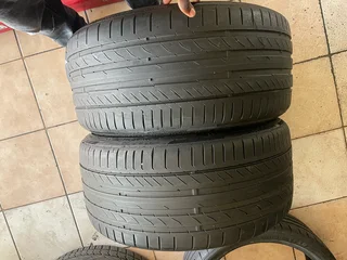 2x 265 30 20 continental tyres with good treads available