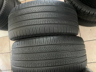 2x 275 45 21 Pirelli scorpion zero tyres with good treads available for sale