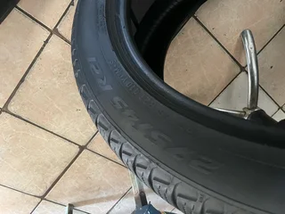 2x 275 45 21 Pirelli scorpion zero tyres with good treads available for sale