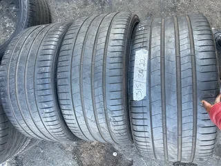 A clean set of 315 30 22 Pirelli tyres with 95% treads available for sale