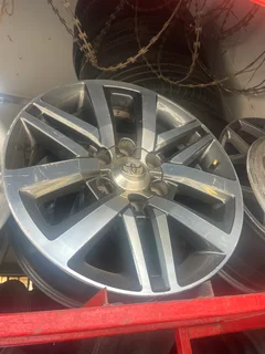 A good set of 18inch Toyota GD6 and Fortuner rims available for sale