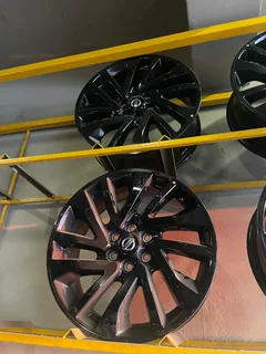 A clean set of 18inch Nissan Navara bakkie rims available for sale