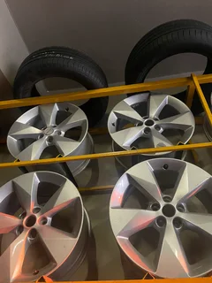A good set of 18inch rims pcd 5/108 available for sale