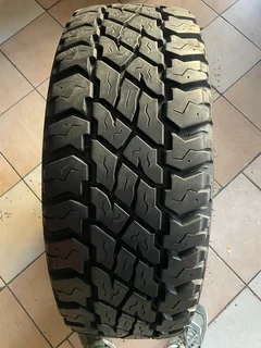 1x 265/70/17 cooper st maxx with 95% treads available