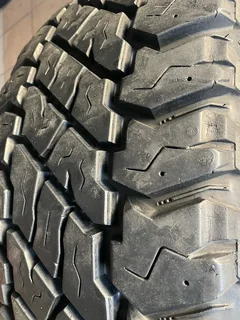 1x 265/70/17 cooper st maxx with 95% treads available