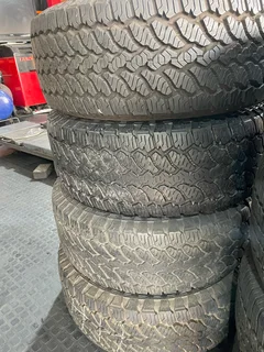 A clean set of 255/60/18 general grabber tyres with 85% treads available for the