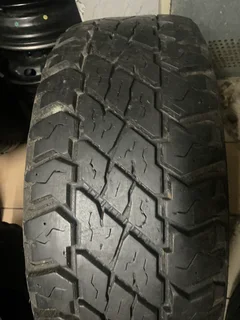 1x 275 66 18 cooper ST maxx tyre with 90% treads available for sale