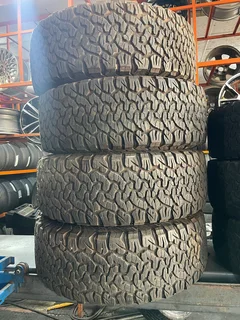 A clean set of 35x12.50R17 Bf Goodrich ko2 Tyres with 99% treads available for sale