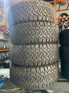 A clean set of 35x12.50R17 Bf Goodrich ko2 Tyres with 99% treads available for sale