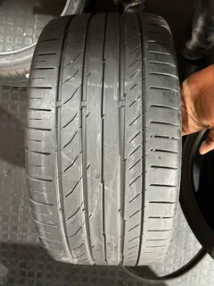 1x 245 35 18 Continental run flat tyre with 95% treads available for sale