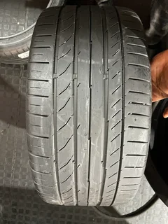 1x 245 35 18 Continental run flat tyre with 95% treads available for sale