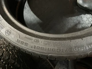 1x 245 35 18 Continental run flat tyre with 95% treads available for sale