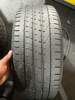 1x 225 40 18 Pirelli run flat tyre with good treads available