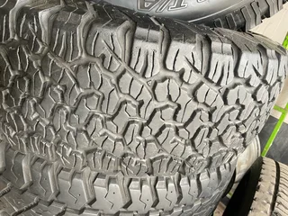 1x 265 70 17 Bf Goodrich tyre with 95% treads available for sale