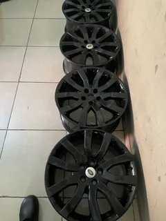 A clean set of 20inch Original Range Rover Sports Rims available for sale