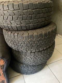 A clean set of 285 70 17 All terrain 2 bf Goodrich and 2 cooper discoverer tyres available