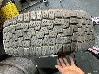 1x 265 65 17 Pirelli scorpion verde tyre with 98% treads available
