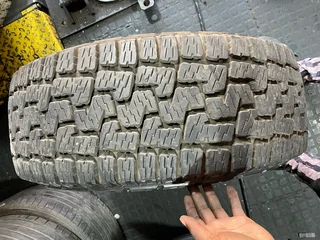 1x 265 65 17 Pirelli scorpion verde tyre with 98% treads available