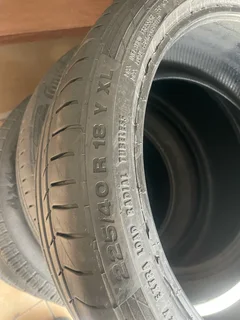 1x 225/40/18 Continental normal tyre with 90% treads available