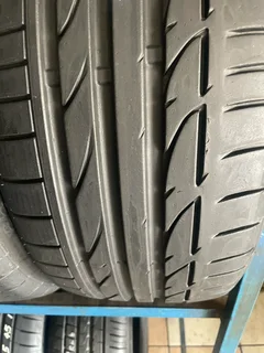 1x 225/40/18 Bridgestone run flat tire with 99% treads available for sale
