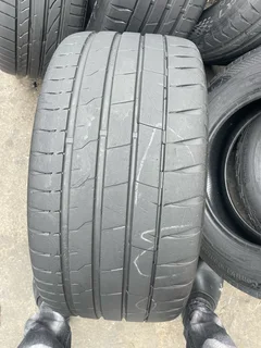 Two 265/40/19 Continental sportcontact7 available for sale