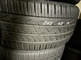 1x 245/45/19 Hankook tyre with 90% treads available for sale