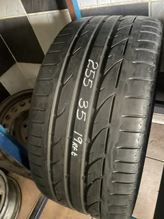 TWO 255/35/19 Bridgestone run flat tyres with good treads available for sale