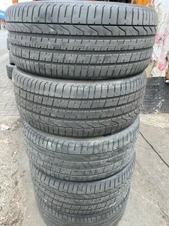 A clean set of 285/40/22  Pirelli tyres with 95% treads available for sale