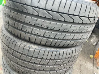 A clean set of 285/40/22  Pirelli tyres with 95% treads available for sale