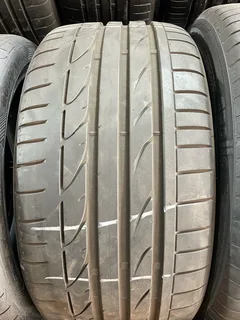 1x 255/35/19 Bridgestone run flat tire with 90% treads available for sale