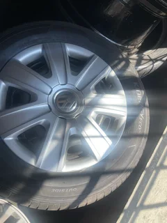 A clean set of 14inch polo steel rims covers and 175/65/14 Hankook tyres with 95% treads available