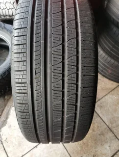 1x 275/45/21 Pirelli scorpion verde tyre with 90% treads available for sale
