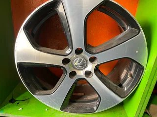 A clean set of 18inch original golf rims available for sale