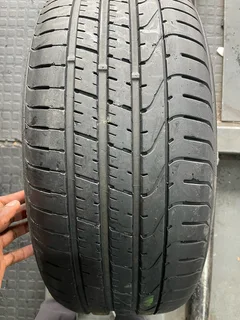 1x 245/40/19 Pirelli run tyre with 85% treads available for sale
