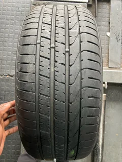 1x 245/40/19 Pirelli run tyre with 85% treads available for sale