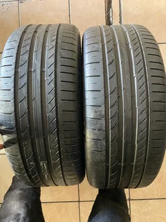2x 225/40/19 Continental run flat tires with good treads available