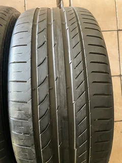 2x 225/40/19 Continental run flat tires with good treads available