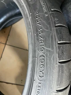 2x 255/35/19 Michelin pilot super sport available for sale