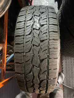 1x Brand New 285/60/18 Dunlop Grandtrek tyre available for sale