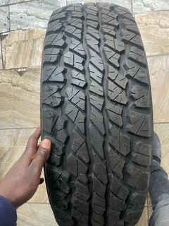 1x new 265/70/16 Dunlop tyre available for sale