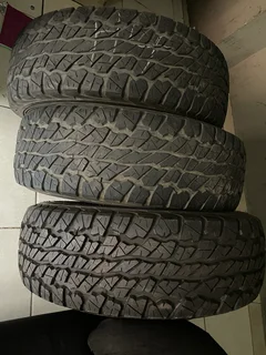 3x 265 70 16 Dunlop Grandtrek tyres with great treads available for sale