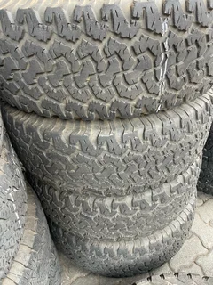 A good set of 275/70/16 Bf Goodrich ko tyres with good treads available for sale