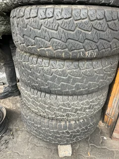 A clean set of 265/70/17 Hankook dynapro tyres with great treads available for sale