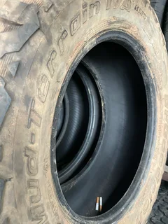 1x 265/70/17 Bf Goodrich mud terrain tyre with good treads available for sale