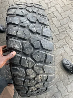 1x 285/75/16 Bf Goodrich mud terrain tyre with good treads available for sale