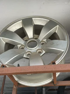 1x 16inch Ford Ranger rim available for sale