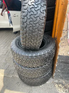 A clean set of 275/70/16 bf Goodrich ko tyres with good treads available for sale
